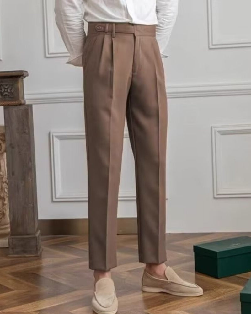 Paris högmidjade byxor