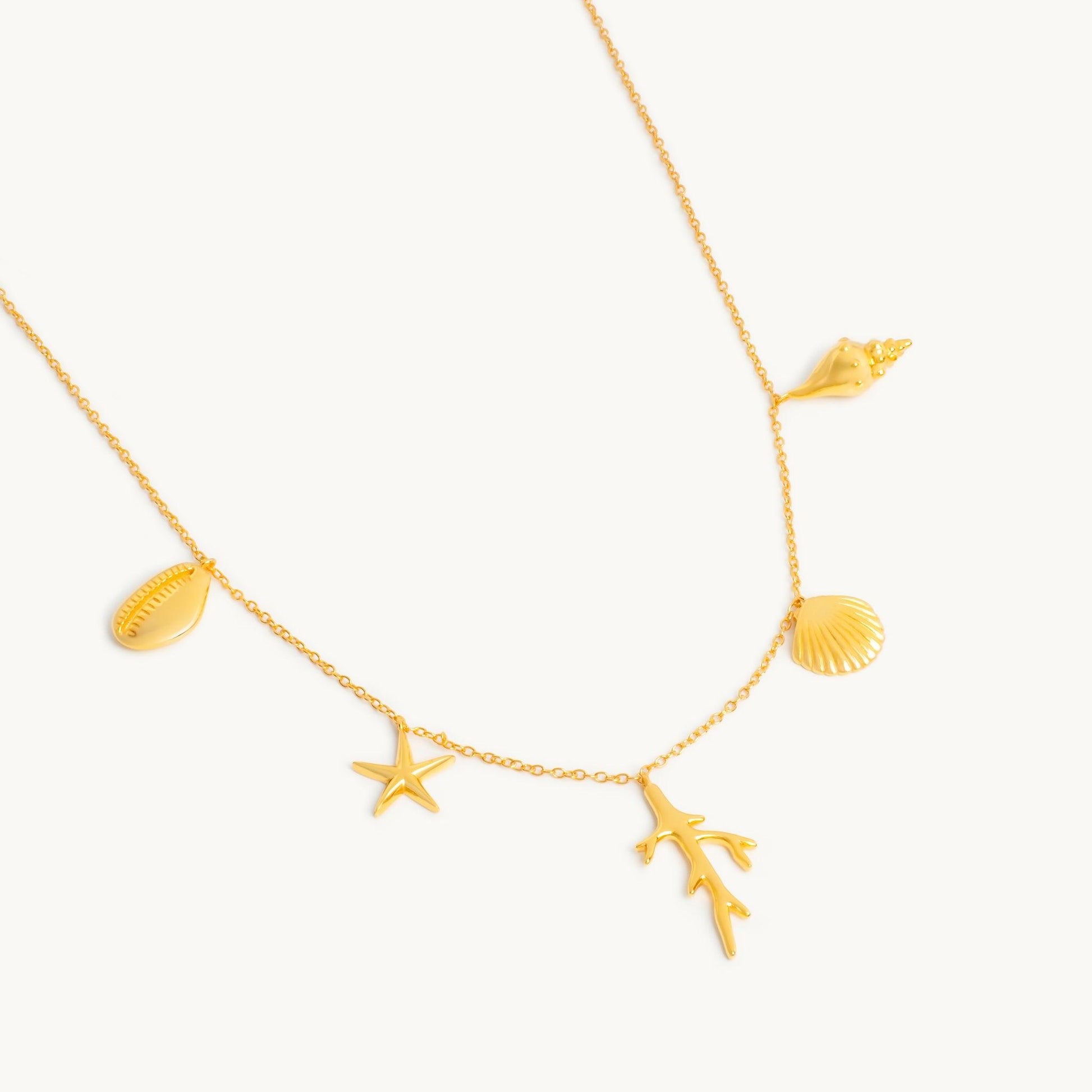 Halsbandet Vid stranden