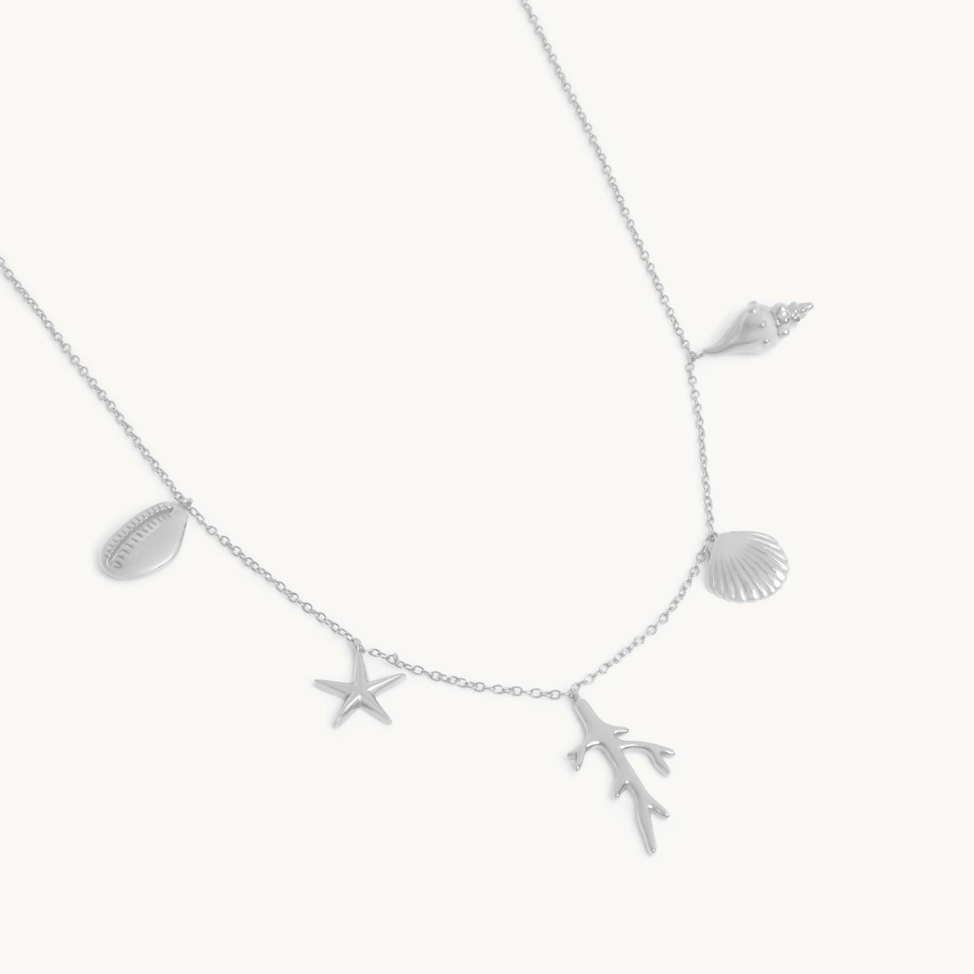 Halsbandet Vid stranden